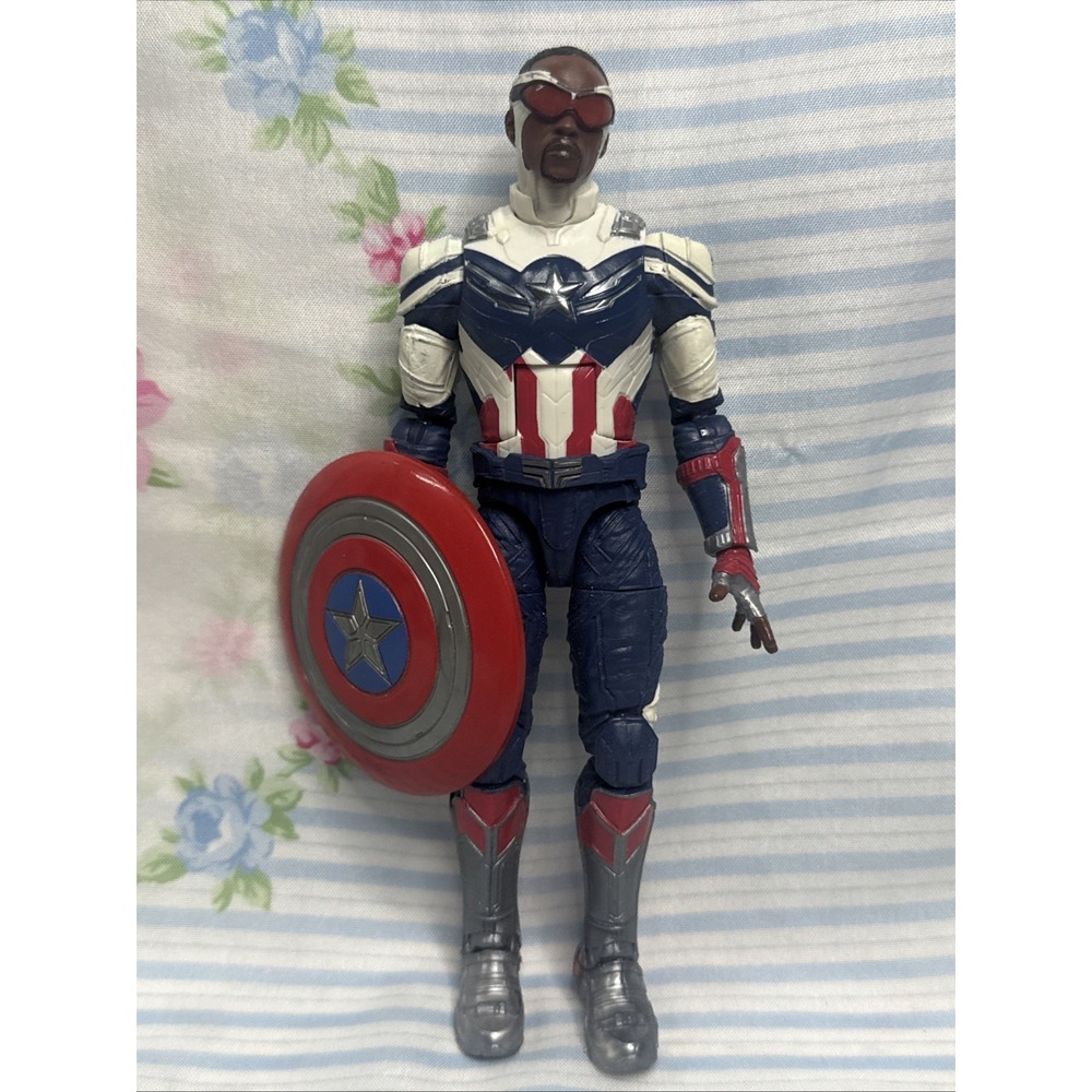 Hasbro Marvel Legends Series Sam Wilson Captain America Figure‎ Falcon  6"
